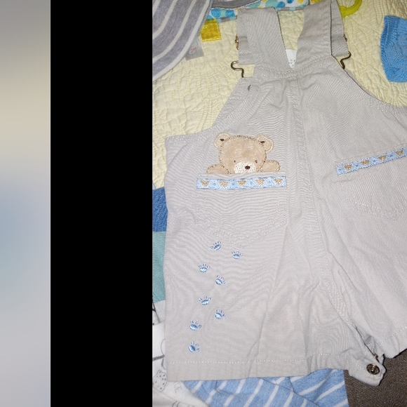 Baby Boy Bundle of clothes! NB, 0-3 mos. Variety of pieces, 24 pcs total. - Picture 10 of 10